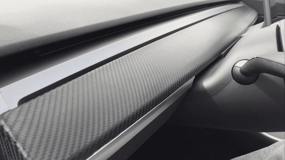Dashboard Cap Carbon Fiber | Tesla Model 3 & Y - CARBONE PRESTIGE